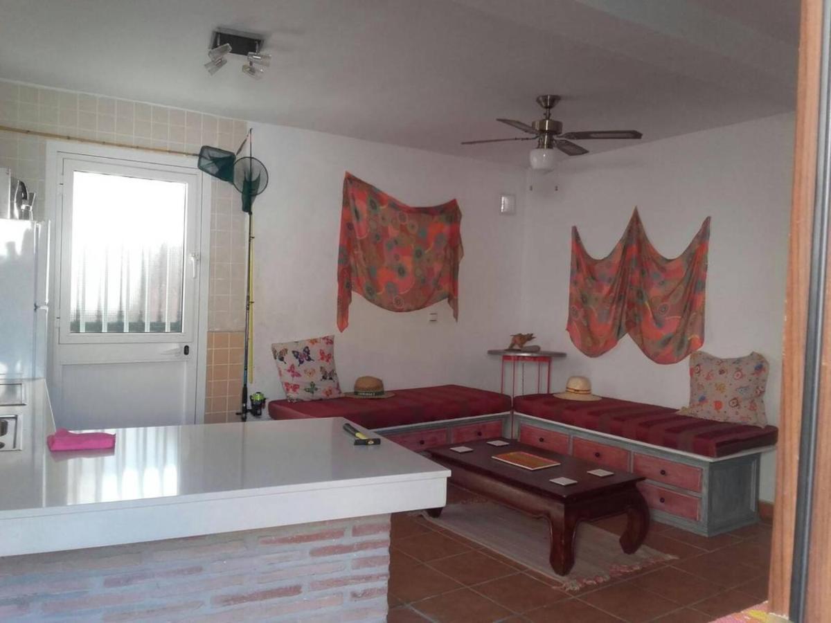 Almayate Hippie Shack Ngoại thất bức ảnh